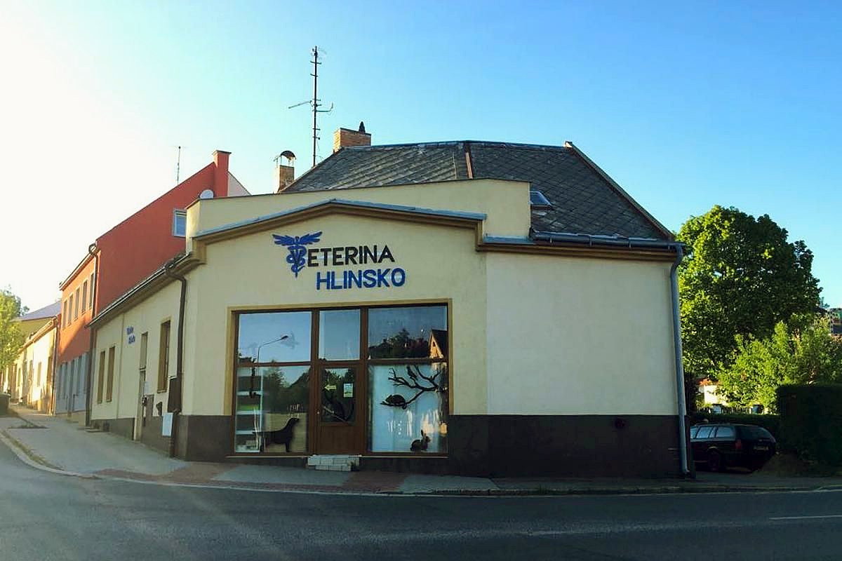 Foto ordinace Veterina U Kryšpína, budova zvenku